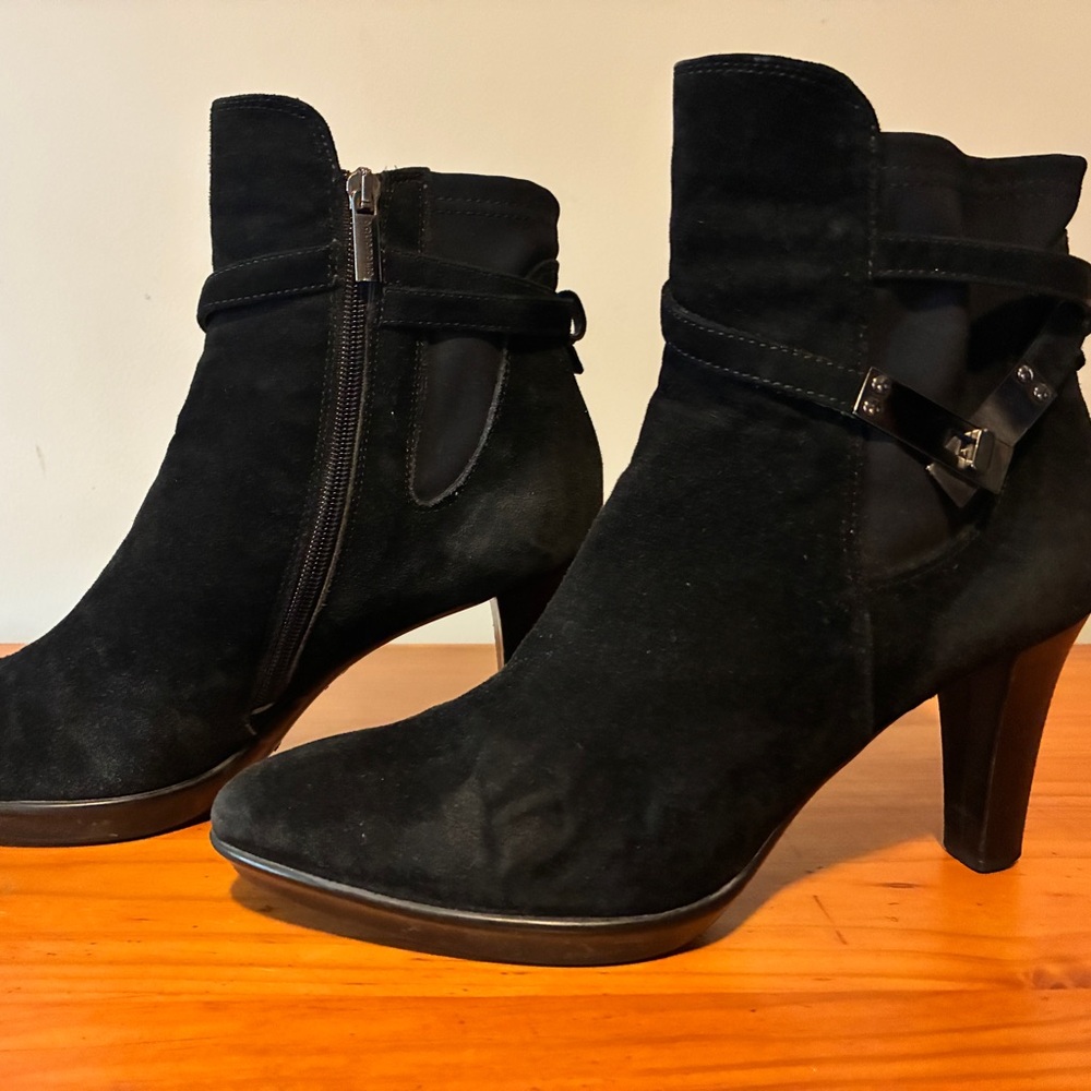 Aquatalia Black Suede Heeled Boots